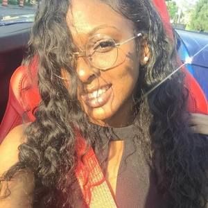 Meet your Posher, Toni